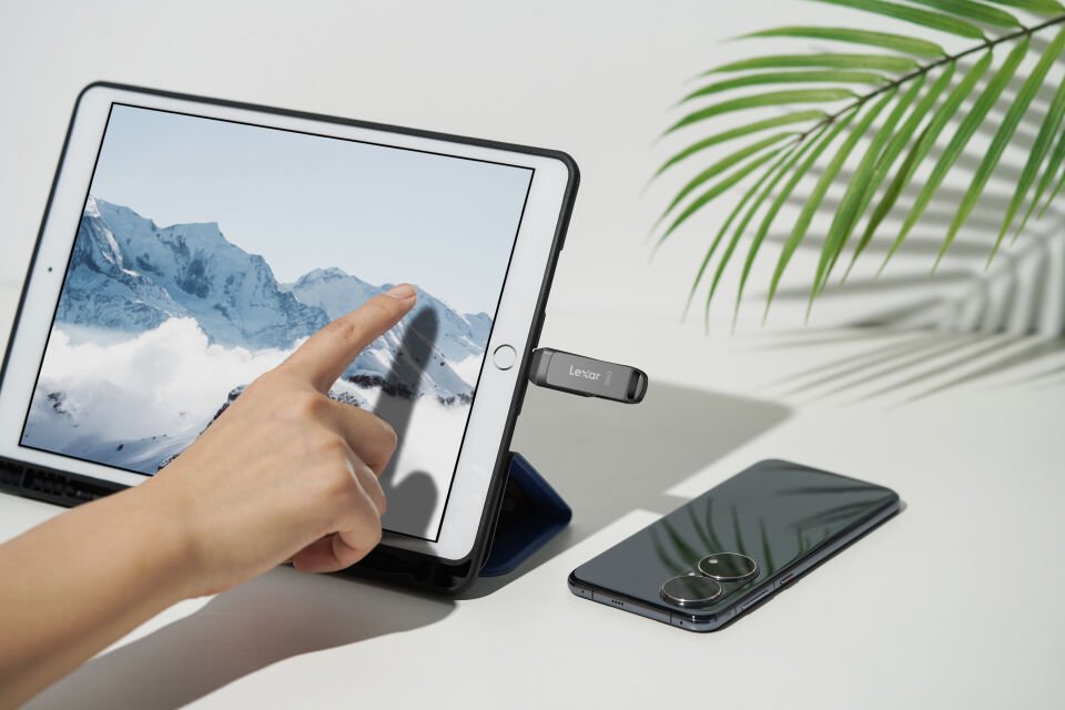 Lexar 64GB LJDD400064G-BNQNG JumpDrive TYPE-C USB 3.1 D400 Read 130MB/s Flash Bellek